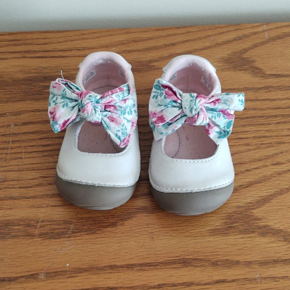 Stride Rite Mary Janes